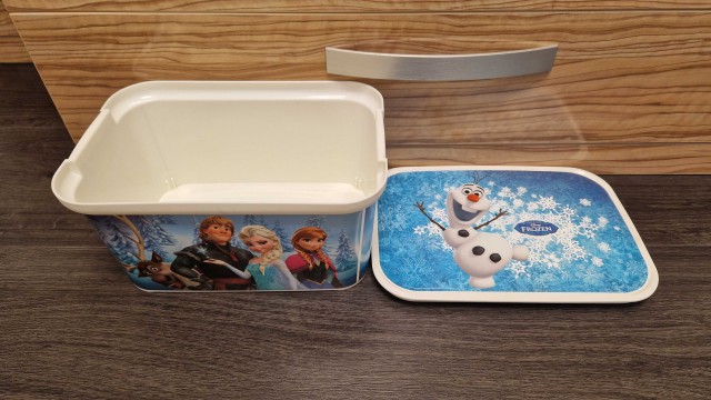 Plastična škatla Frozen vel. š 26 x g 20 x v 14 cm