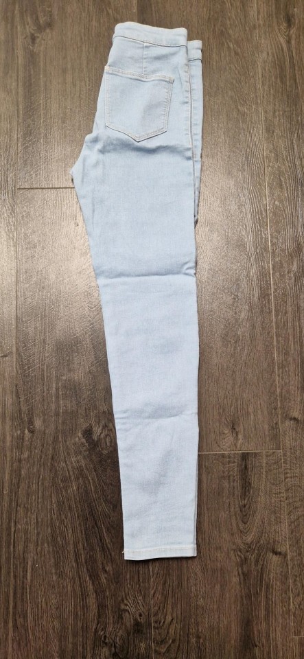 nenošene Sinsay highwaist jeggings vel. 38
