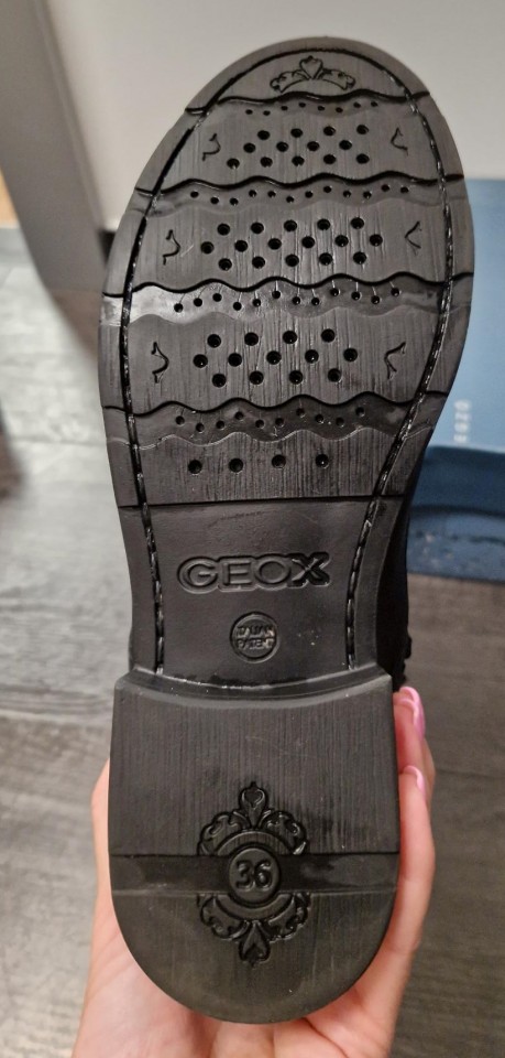 Geox usnjeni podloženi škornji z membrano Amphibiox vel. 36