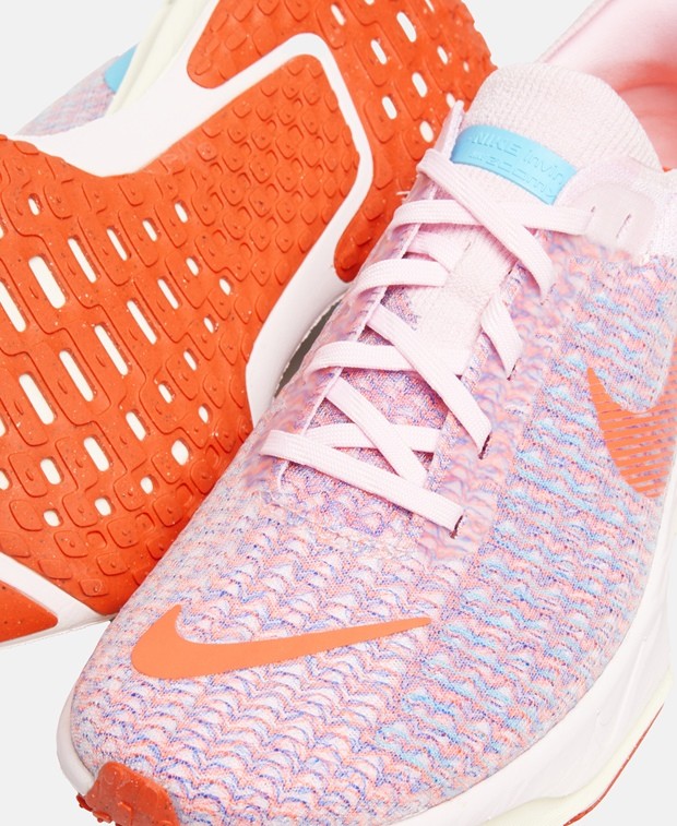 nove superge Nike ZOOMX INVINCIBLE RUN FK 3 vel. 41 (realno 40)