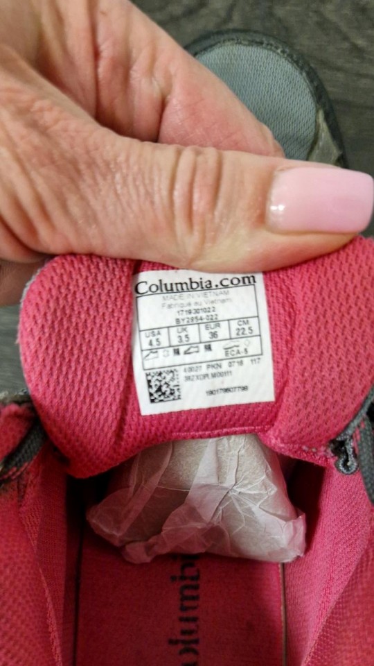 Columbia dekliški pohodni čevlji vel. 36 (realno 35)