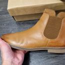 enkrat nošeni usnjeni gležnarji Friboo vel. 36
