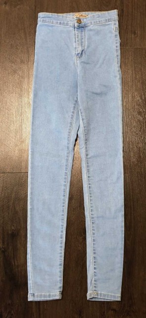 Primark superskinny mehke kavbojke vel. 32 (dekliško za ca. 160)