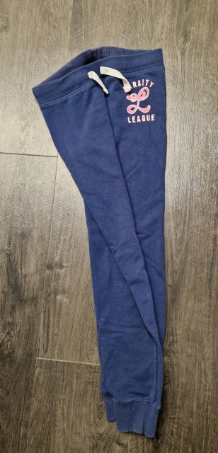 HM trenirka vel. 152
