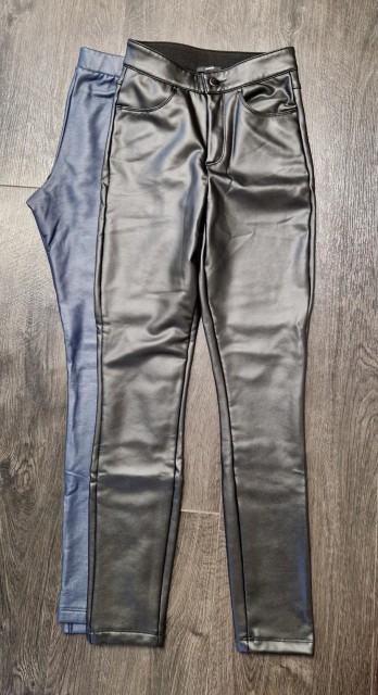 Tezenis tople hlače imiticija usnja vel. XS (za 152-158)+ podarim Calzedonia vel. XS