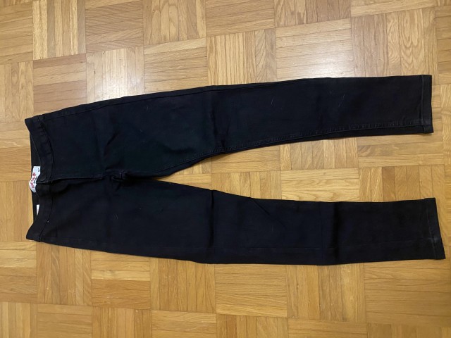 Jennyfer S crne slim jeggings 7 eur