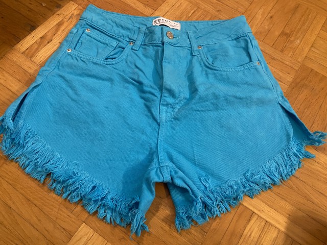 Kratke hlace 5 eur