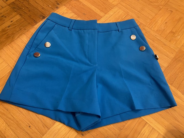 Kratke hlace 5 eur