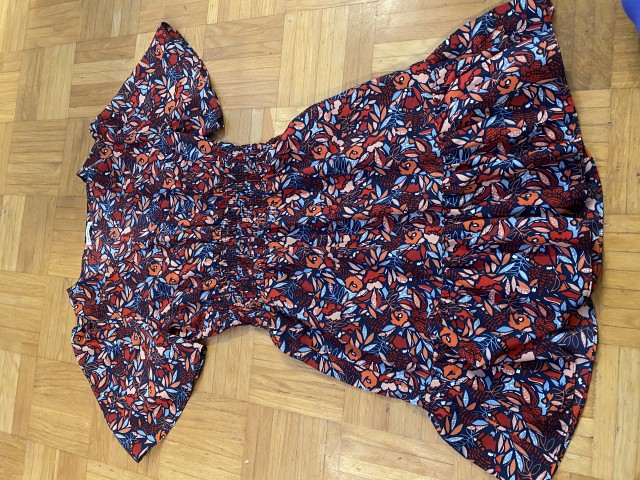 Cache cache obleka S 10 eur