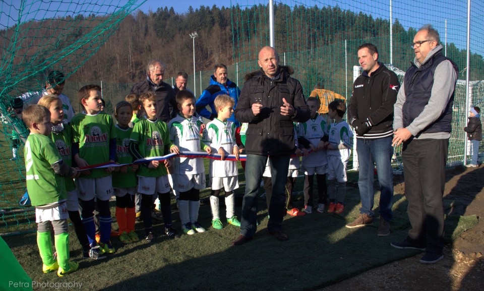 Otvritev igrišča z umetno travo - foto povečava