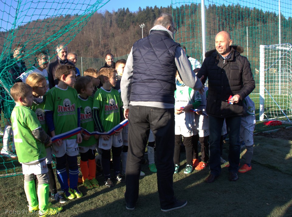 Otvritev igrišča z umetno travo - foto povečava