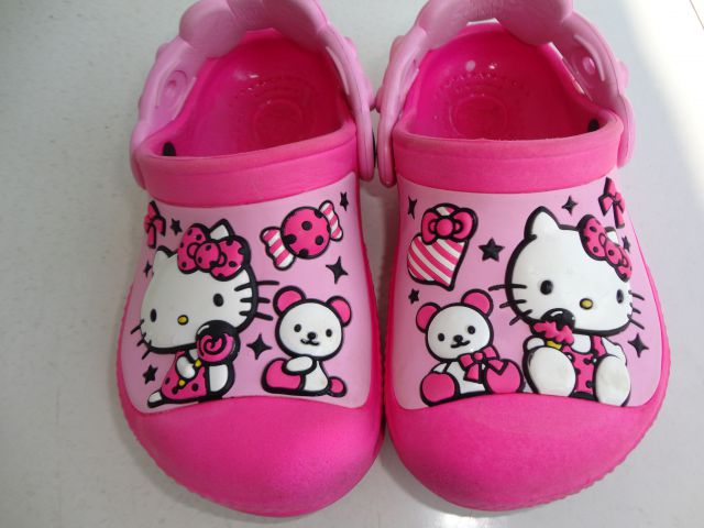 Crocs Hello Kitty št. 25/26 C8/9, 15€PRODANO