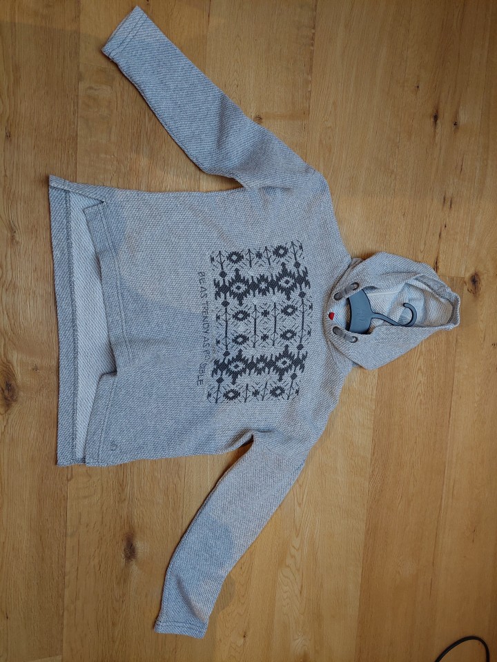 Pulover s oliver št. 140 - foto povečava