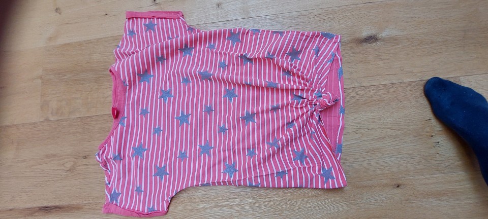 DEKLIŠKA KRATKA MAJICA S OLIVER ŠT. 140 - S - foto povečava