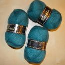 lucia, oropa trade s.r.l. milano- 3 klopčiči= 2 eur/klopčič