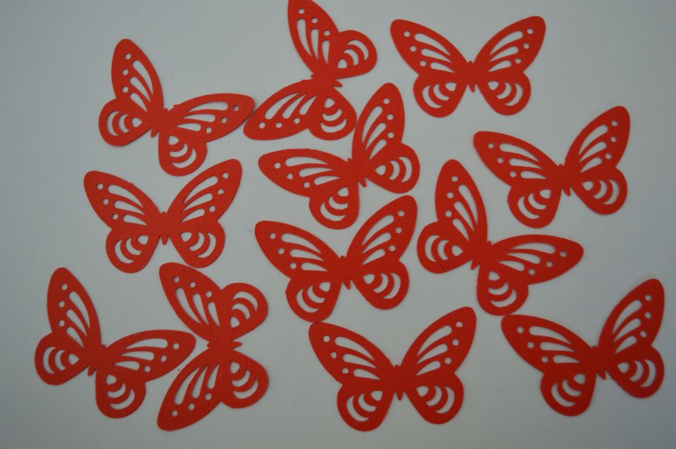 izsekanec rdeči metulj - 0,18 eur / kom