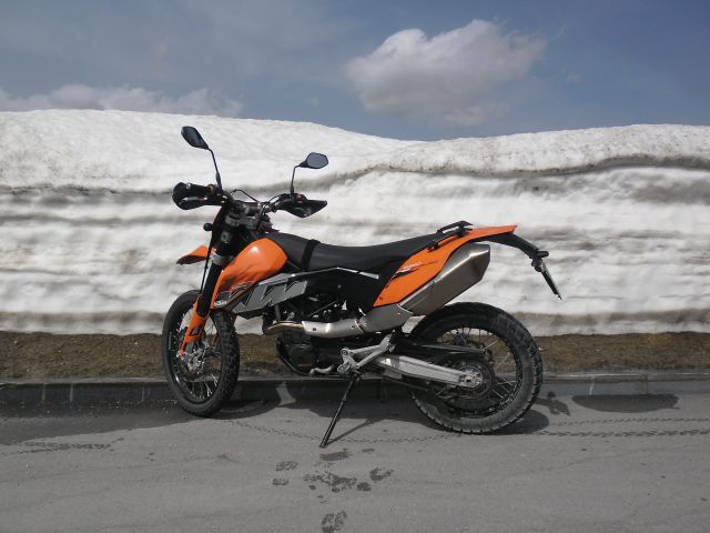 KTM 690 Enduro - foto