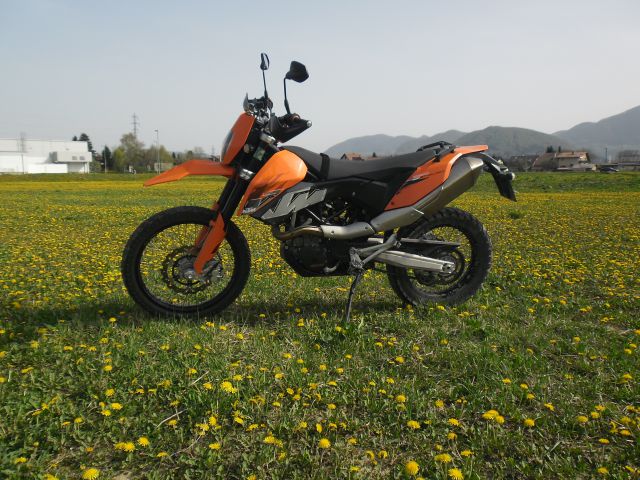 KTM 690 Enduro - foto