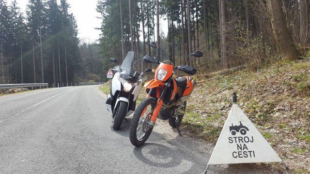 KTM 690 Enduro - foto