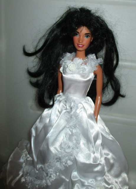 Original Disney Barbie plesoča Esmeralda 98€