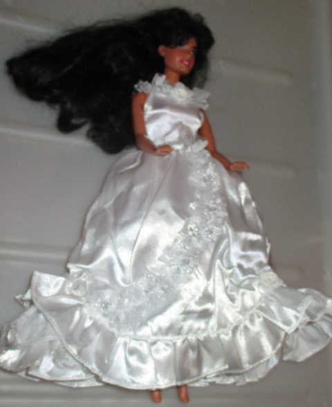 Original Disney Barbie plesoča Esmeralda 98€