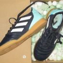 Adidas obutev za nogomet za dvorano, kot novi št. 33 30€