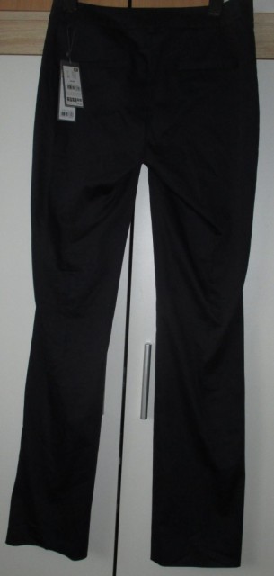 črne ženske hlače s.oliver black label 34-34
