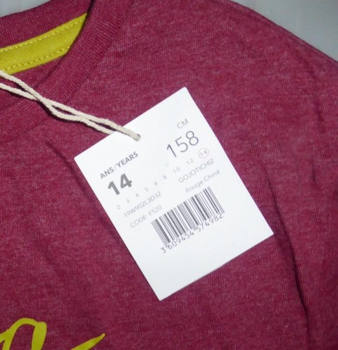 Nov, z etiketo 9€