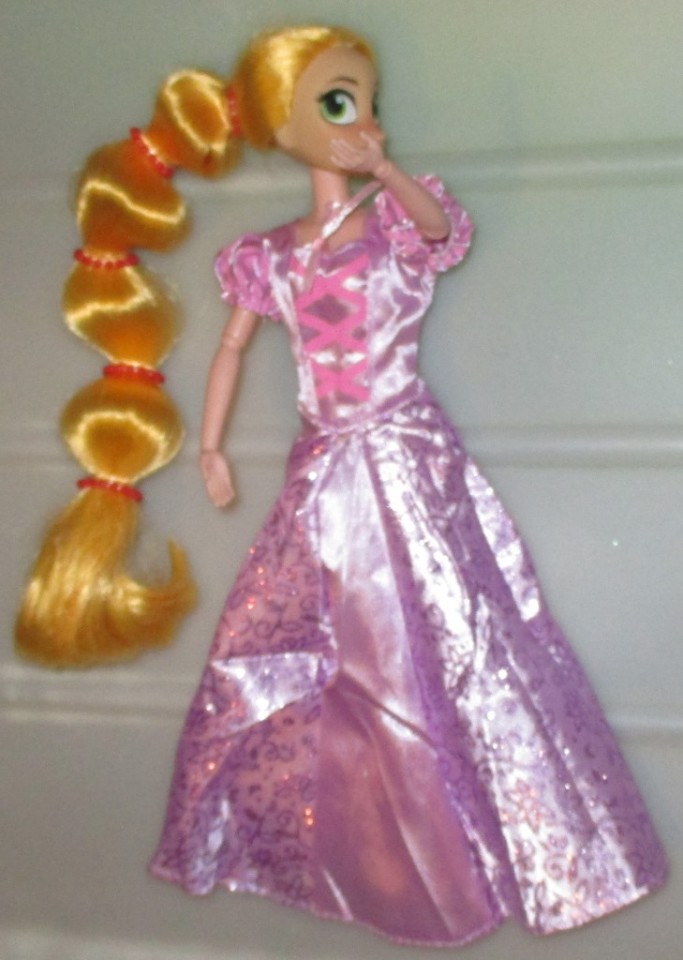 Barbika Hasbro Disney princeska Zlatolaska19€ - foto povečava