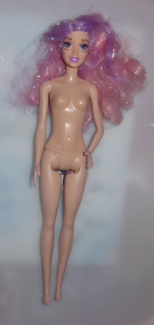 Original Barbie punčka z ravnimi stopali 30€ - foto