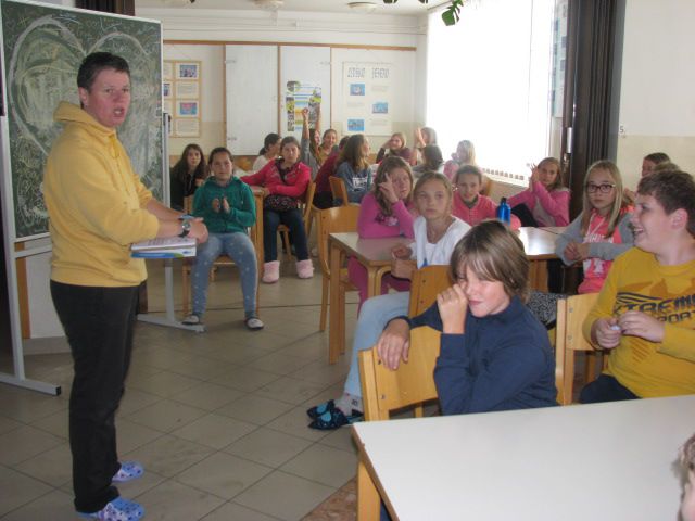 Podelitev priznanj učencem, ki so se najbolje odrezali v urejanju svojih gnezd.