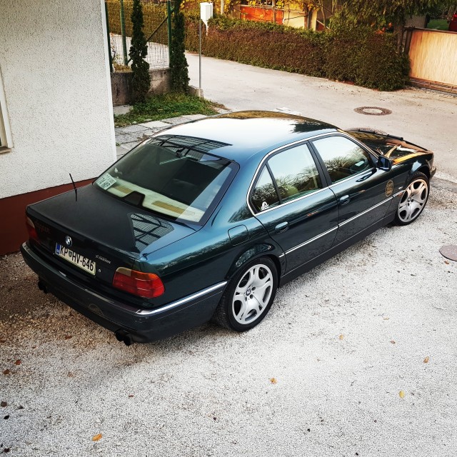 Bmw e38  - foto