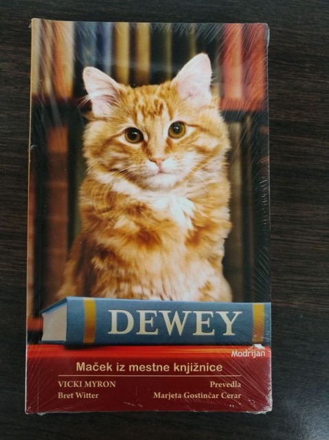 45. Knjiga Maček Dewey    IC = 10 eur