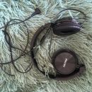 79. Slušalke Philips    IC = 8 eur