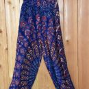79c. Hlače, free size    IC = 10 eur