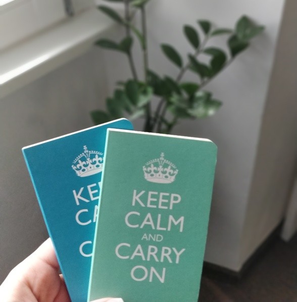 109. Knjižici Keep calm and carry on   IC = 1 eur
