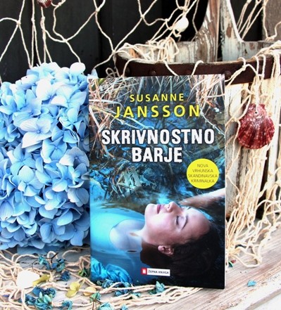 8b. SKRIVNOSTNO BARJE, Susanne Jansson   IC = 4 eur