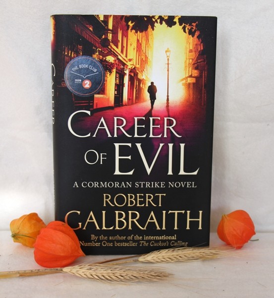 14c. CAREER of EVIL, Robert Galbraith   IC = 5 eur
