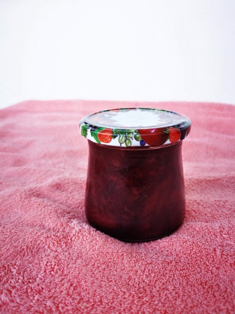 71. Domača slivova marmelada, cca 500g   IC = 4 eur