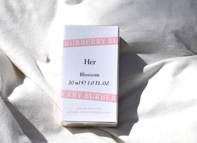98g. Toaletna voda Burberry Her Blossom    IC = 15 eur