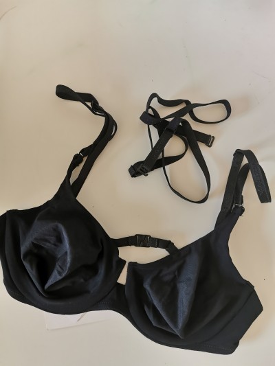 215d. La Perla modrček, 80B    IC = 12 eur