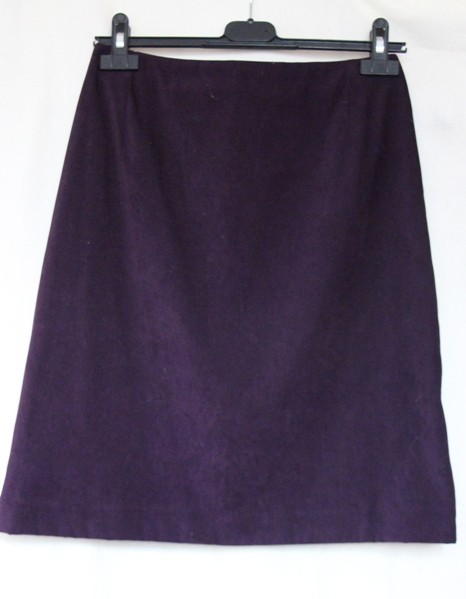 46b. Viola krilo, gladek žamet, S-M   IC = 6 eur