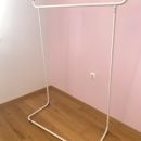 96. Stojalo za oblačila  IKEA, višina 137cm, širina 103cm  IC = 5 eur