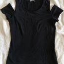 121c. Črna majica z izrezanimi rokavi, št. L (realno S-M), Newyorker,    IC = 3 eur
