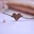 168c. Srce - Minimalistična zapestnica iz lesa slovenskega oreha  IC = 6 eur