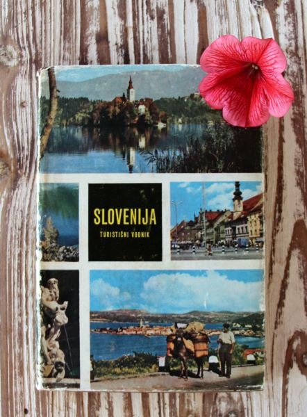 96. Slovenija, vintage turistični vodnik   IC = 1 eur