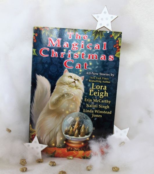 33. The Magical Christmas cat, Lora Leigh   IC = 4 eur