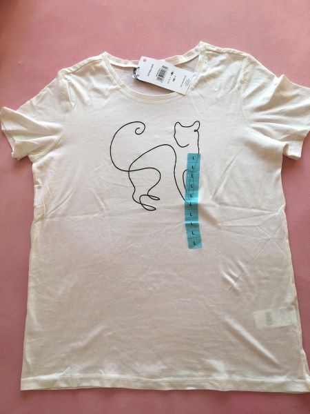 70. Mačkasta majica L (realno M)   IC = 5 eur