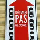 86. Magnetna nalepka za avto   IC = 2 eur