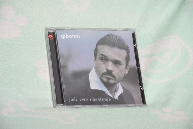 52. Gibonnijev CD   IC = 3 eur
